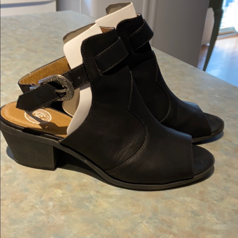 Women’s black leather summer booties